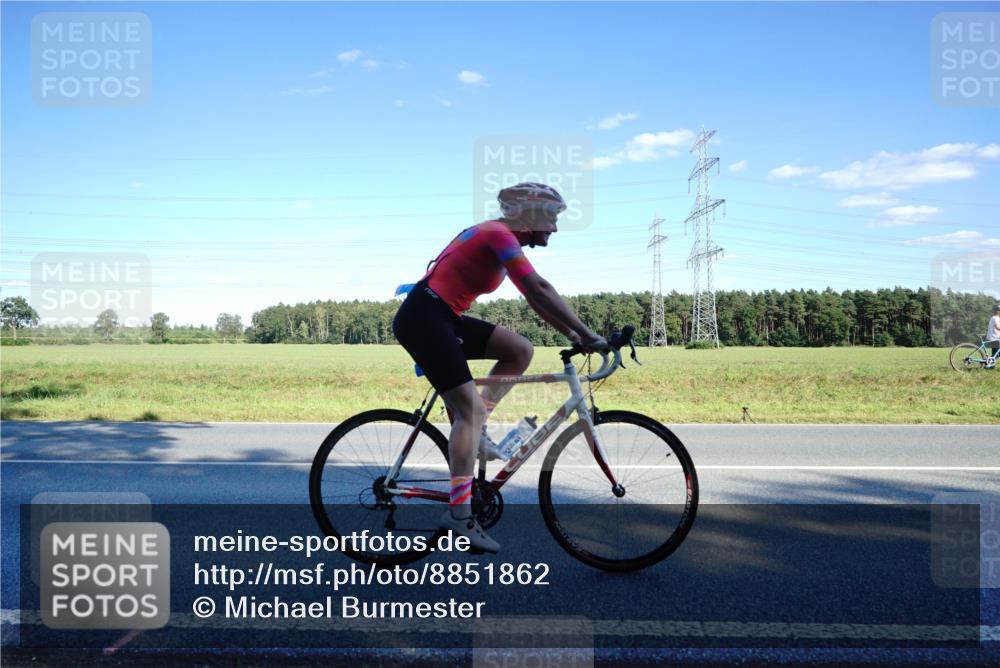 07.09.2025 - 19. Norderstedt Triathlon Michael Burmester http://msf.ph/oto/8851862 07.09.2025 15:46:52 Radfahren 453, 483, 488, 514, 914, 944 meine-sportfotos.de
