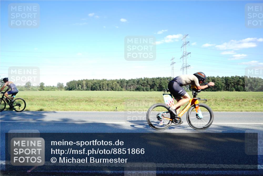 07.09.2025 - 19. Norderstedt Triathlon Michael Burmester http://msf.ph/oto/8851866 07.09.2025 15:46:53 Radfahren 453, 483, 514, 914, 944 meine-sportfotos.de