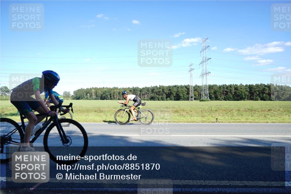 07.09.2025 - 19. Norderstedt Triathlon Michael Burmester http://msf.ph/oto/8851870 07.09.2025 15:46:57 Radfahren 514, 943, 944, 1080, 1529 meine-sportfotos.de