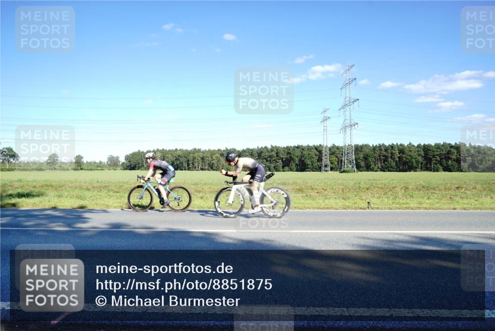 07.09.2025 - 19. Norderstedt Triathlon Michael Burmester http://msf.ph/oto/8851875 07.09.2025 15:47:00 Radfahren 943, 1080, 1529 meine-sportfotos.de