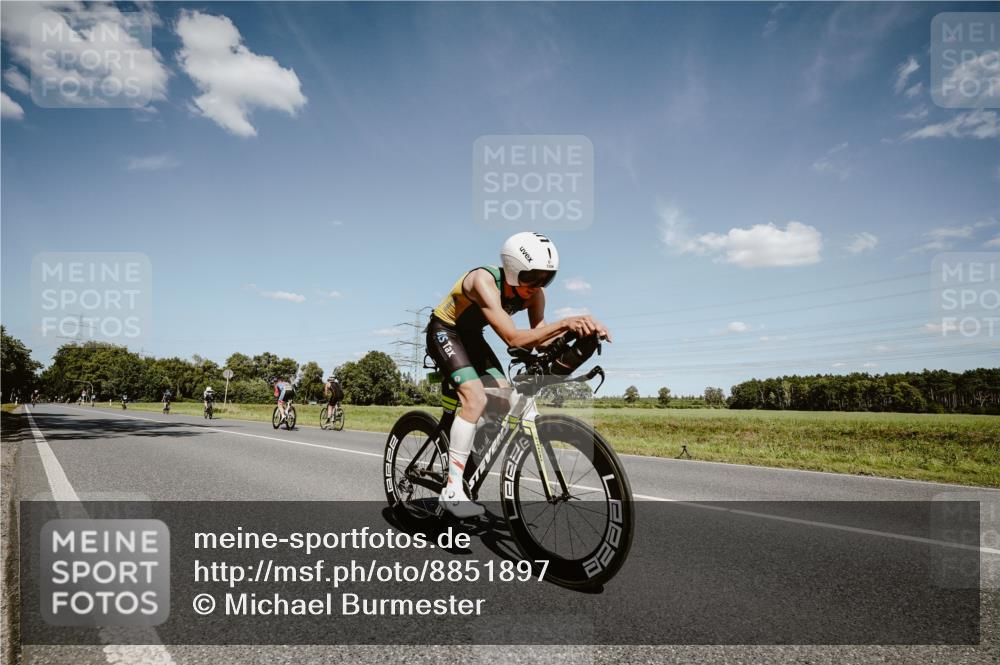 07.09.2025 - 19. Norderstedt Triathlon Michael Burmester http://msf.ph/oto/8851897 07.09.2025 14:30:02 Radfahren 917, 1506 meine-sportfotos.de