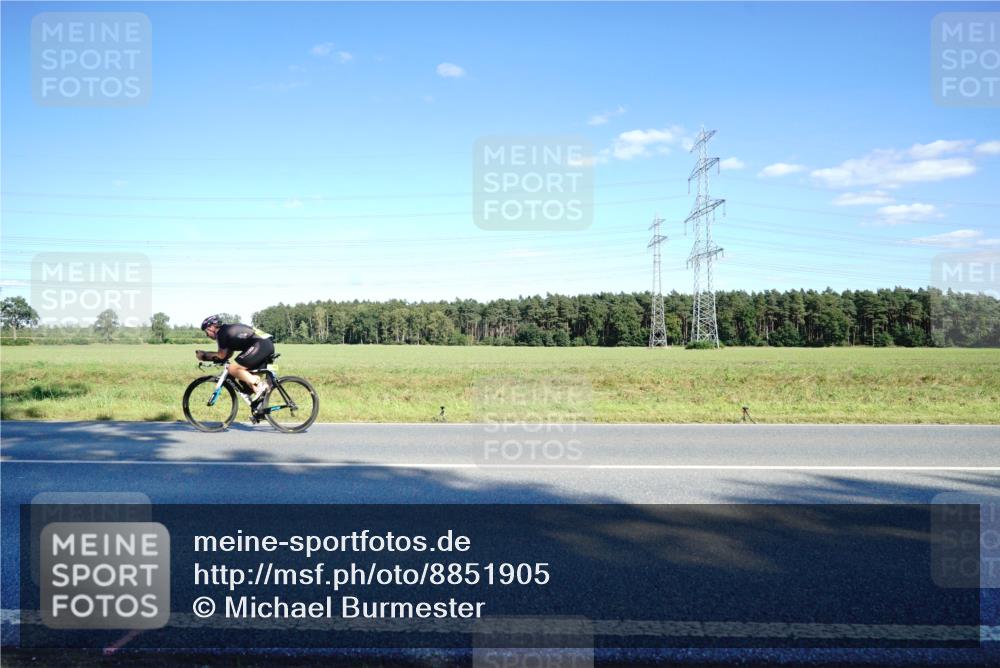 07.09.2025 - 19. Norderstedt Triathlon Michael Burmester http://msf.ph/oto/8851905 07.09.2025 15:47:15 Radfahren 915, 1538 meine-sportfotos.de