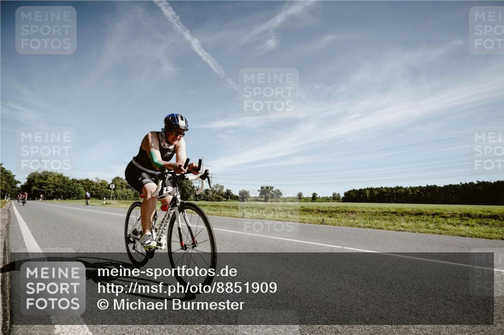 07.09.2025 - 19. Norderstedt Triathlon Michael Burmester http://msf.ph/oto/8851909 07.09.2025 11:28:09 Radfahren 204, 1218 meine-sportfotos.de