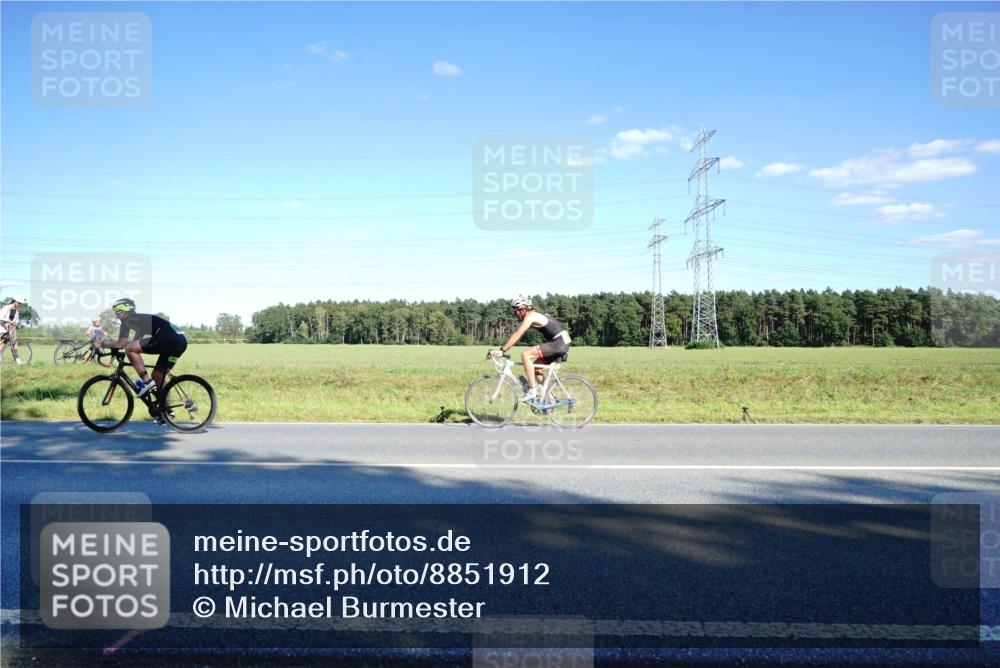 07.09.2025 - 19. Norderstedt Triathlon Michael Burmester http://msf.ph/oto/8851912 07.09.2025 15:47:19 Radfahren 1472, 1514 meine-sportfotos.de