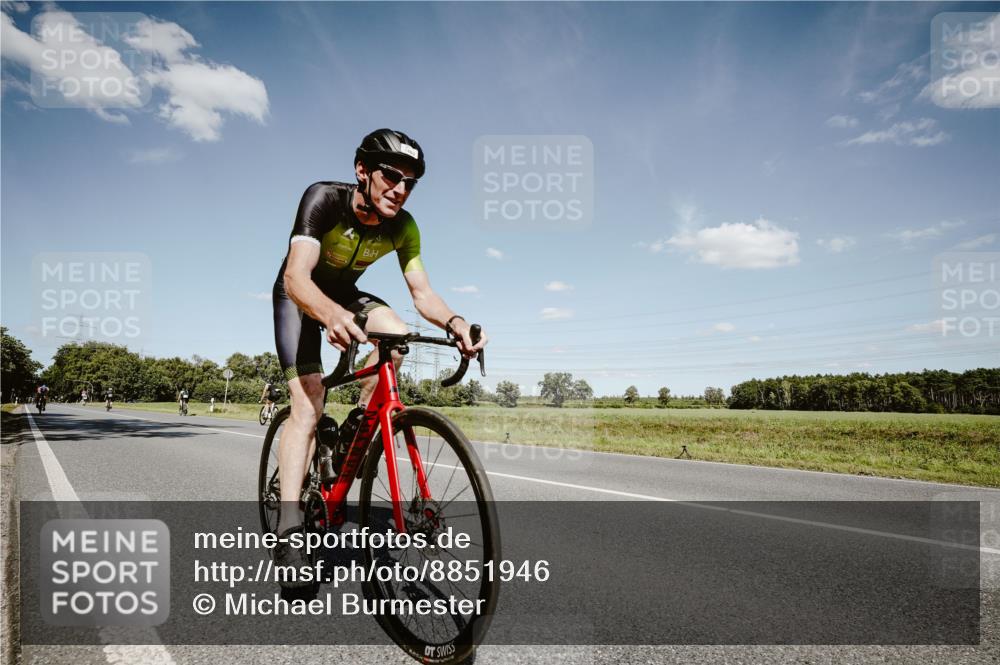 07.09.2025 - 19. Norderstedt Triathlon Michael Burmester http://msf.ph/oto/8851946 07.09.2025 14:30:39 Radfahren 1022, 1483 meine-sportfotos.de
