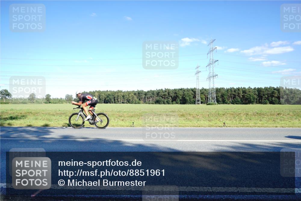 07.09.2025 - 19. Norderstedt Triathlon Michael Burmester http://msf.ph/oto/8851961 07.09.2025 15:47:45 Radfahren 532, 927, 941, 1419, 1544 meine-sportfotos.de