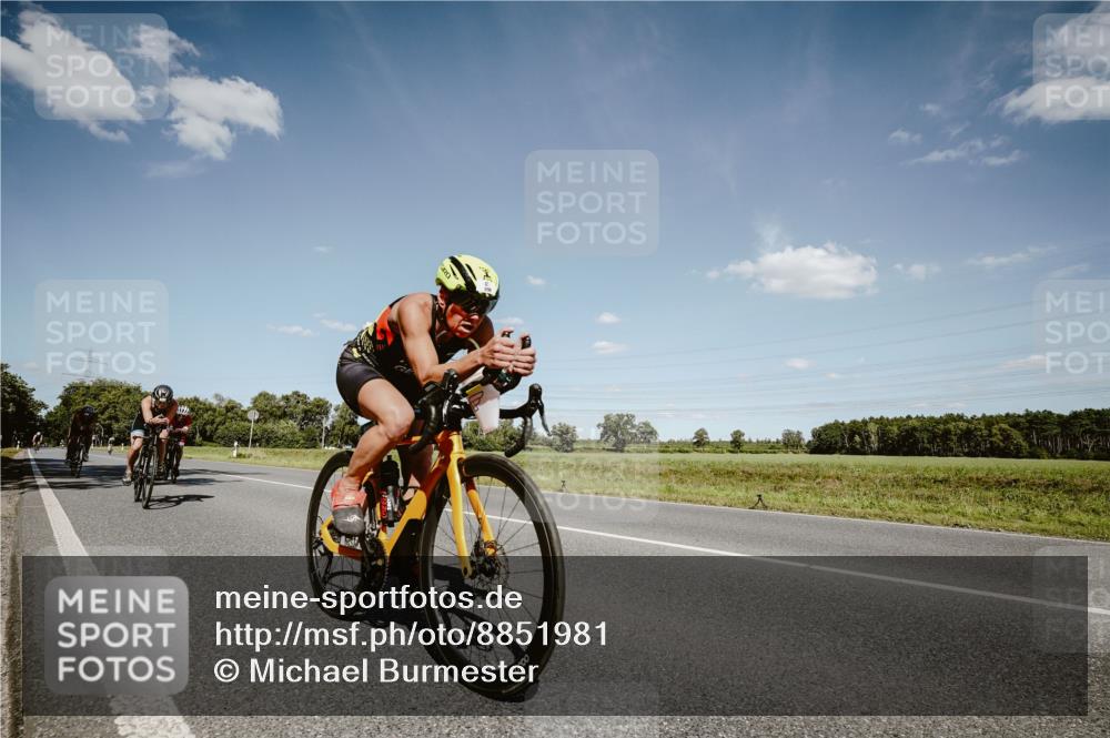 07.09.2025 - 19. Norderstedt Triathlon Michael Burmester http://msf.ph/oto/8851981 07.09.2025 14:30:55 Radfahren 452, 896, 976, 984, 1434 meine-sportfotos.de