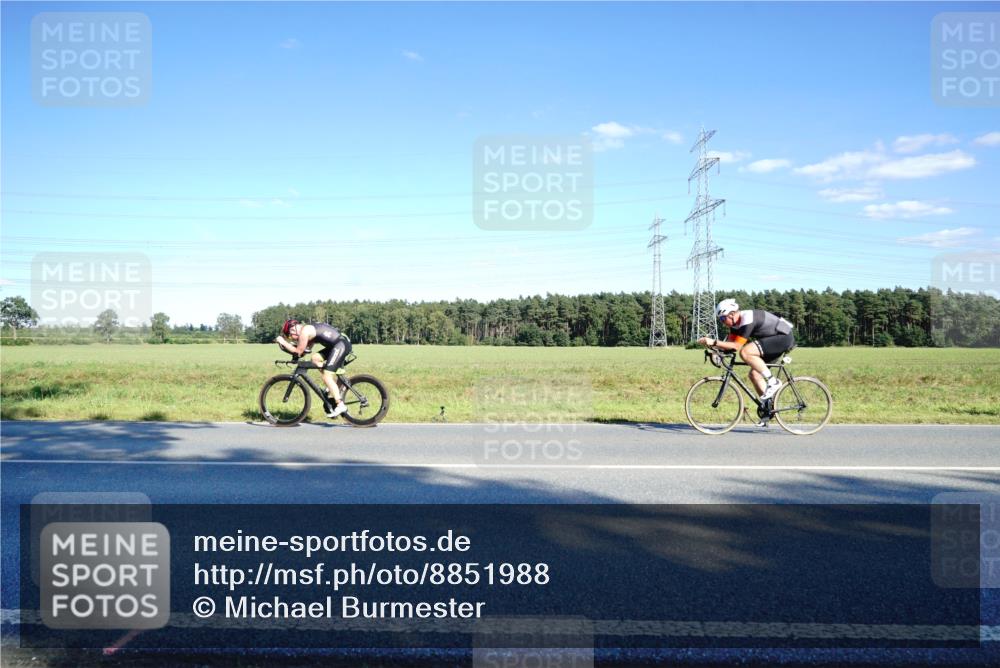 07.09.2025 - 19. Norderstedt Triathlon Michael Burmester http://msf.ph/oto/8851988 07.09.2025 15:48:01 Radfahren 1082, 1473 meine-sportfotos.de