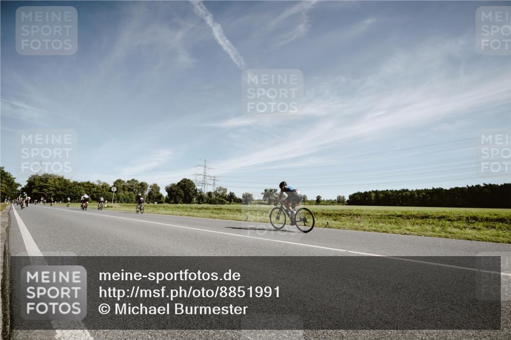 07.09.2025 - 19. Norderstedt Triathlon Michael Burmester http://msf.ph/oto/8851991 07.09.2025 11:29:17 Radfahren 1173 meine-sportfotos.de