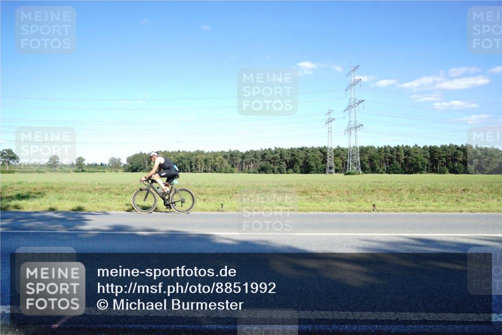 07.09.2025 - 19. Norderstedt Triathlon Michael Burmester http://msf.ph/oto/8851992 07.09.2025 15:48:02 Radfahren 1082, 1473, 1532 meine-sportfotos.de