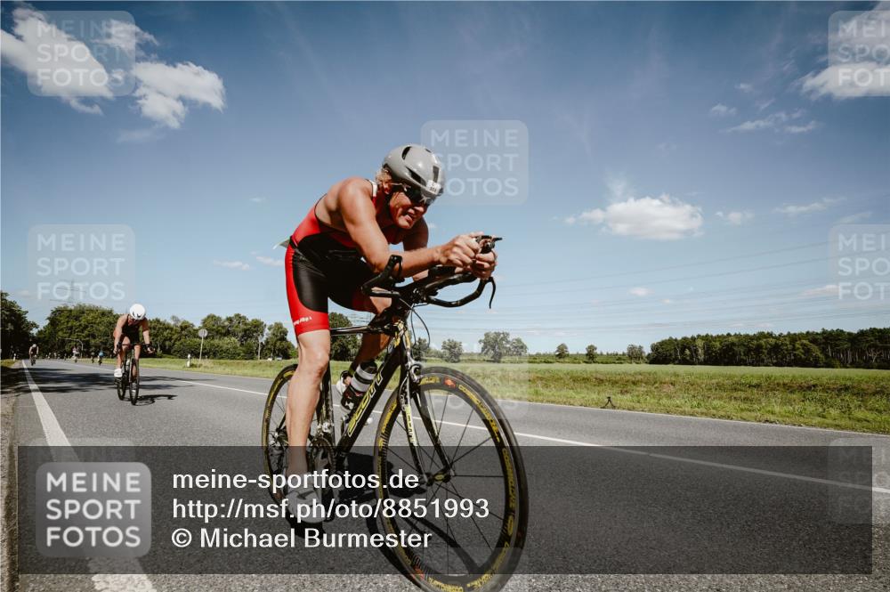 07.09.2025 - 19. Norderstedt Triathlon Michael Burmester http://msf.ph/oto/8851993 07.09.2025 14:30:56 Radfahren 452, 896, 976, 984, 1434 meine-sportfotos.de