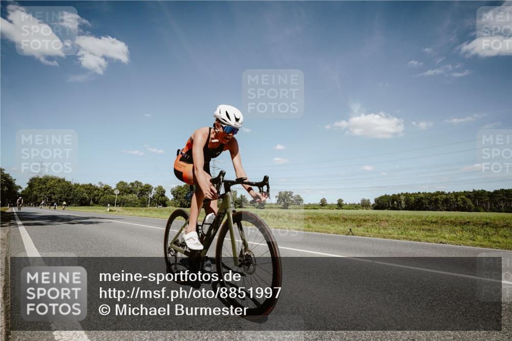 07.09.2025 - 19. Norderstedt Triathlon Michael Burmester http://msf.ph/oto/8851997 07.09.2025 14:30:57 Radfahren 452, 896, 976, 984, 1434 meine-sportfotos.de