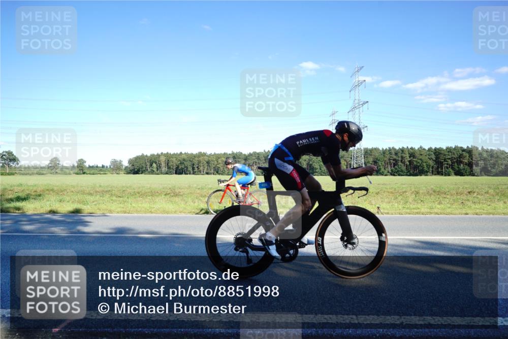07.09.2025 - 19. Norderstedt Triathlon Michael Burmester http://msf.ph/oto/8851998 07.09.2025 15:48:07 Radfahren 406, 1051, 1065, 1073, 1531, 1532, 1563 meine-sportfotos.de