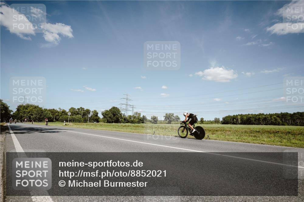 07.09.2025 - 19. Norderstedt Triathlon Michael Burmester http://msf.ph/oto/8852021 07.09.2025 14:31:10 Radfahren  meine-sportfotos.de