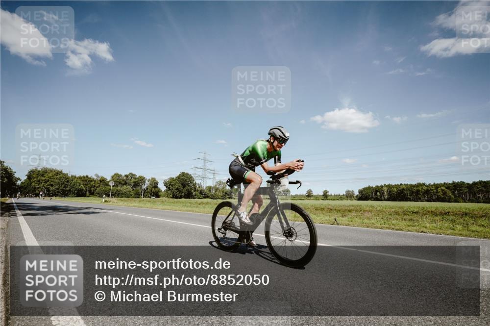 07.09.2025 - 19. Norderstedt Triathlon Michael Burmester http://msf.ph/oto/8852050 07.09.2025 14:31:21 Radfahren 1447, 1457, 1491, 1496 meine-sportfotos.de
