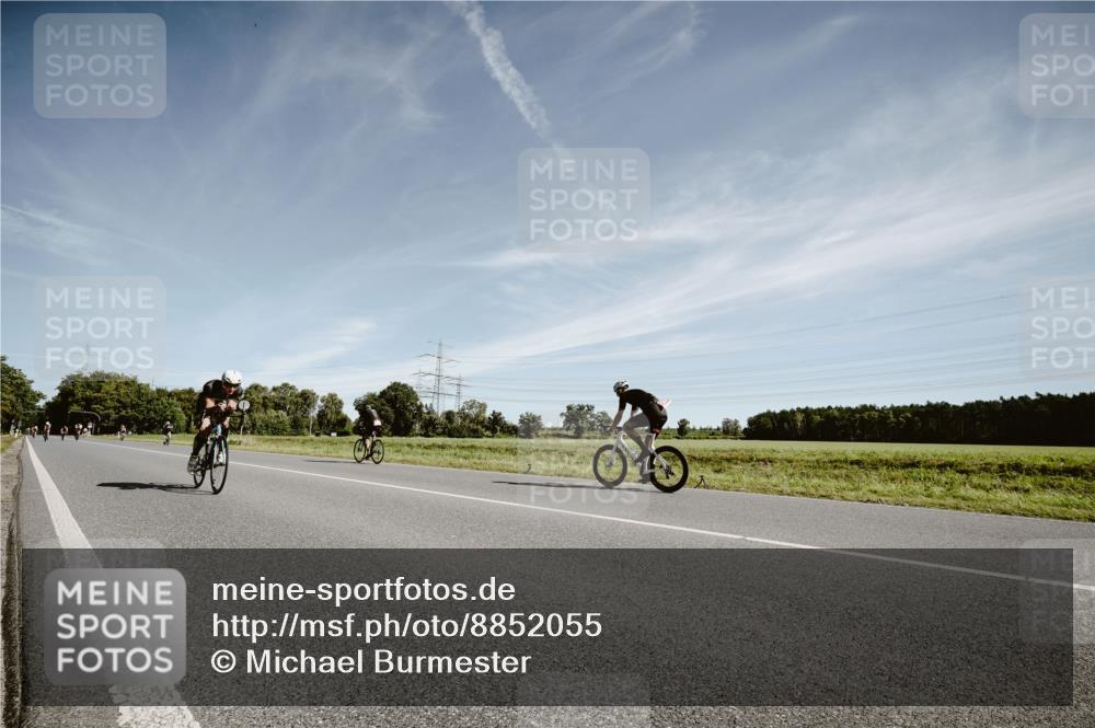 07.09.2025 - 19. Norderstedt Triathlon Michael Burmester http://msf.ph/oto/8852055 07.09.2025 11:29:56 Radfahren 1175 meine-sportfotos.de