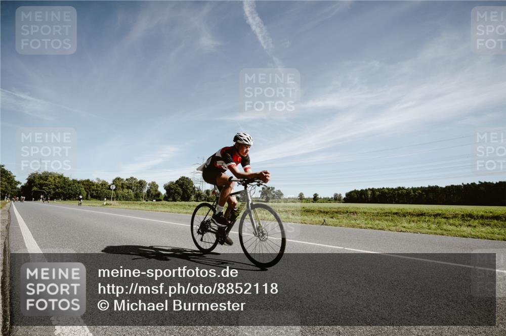 07.09.2025 - 19. Norderstedt Triathlon Michael Burmester http://msf.ph/oto/8852118 07.09.2025 11:30:56 Radfahren 1162, 1202 meine-sportfotos.de