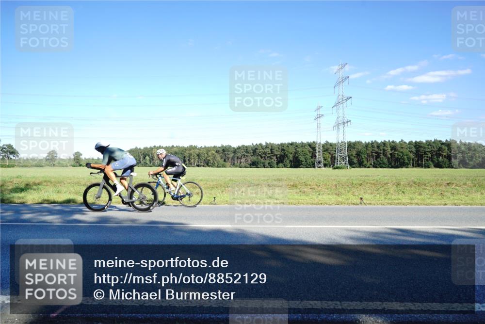 07.09.2025 - 19. Norderstedt Triathlon Michael Burmester http://msf.ph/oto/8852129 07.09.2025 15:49:39 Radfahren 508, 1105 meine-sportfotos.de