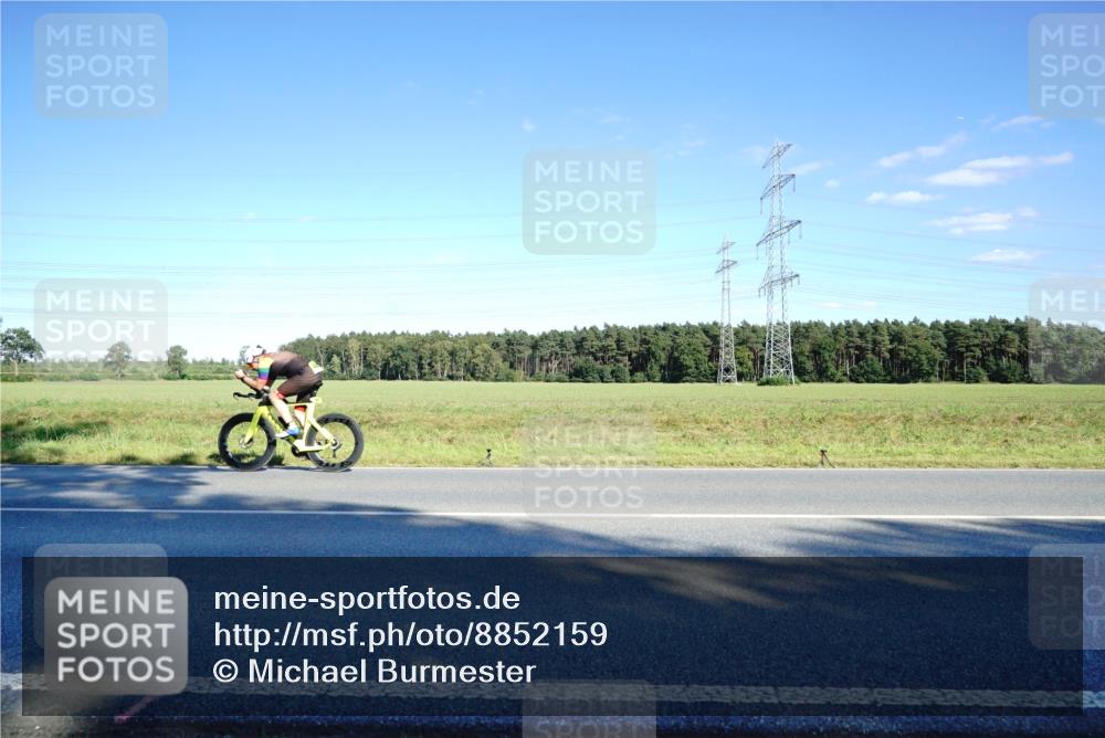 07.09.2025 - 19. Norderstedt Triathlon Michael Burmester http://msf.ph/oto/8852159 07.09.2025 15:50:01 Radfahren 498, 510, 537 meine-sportfotos.de