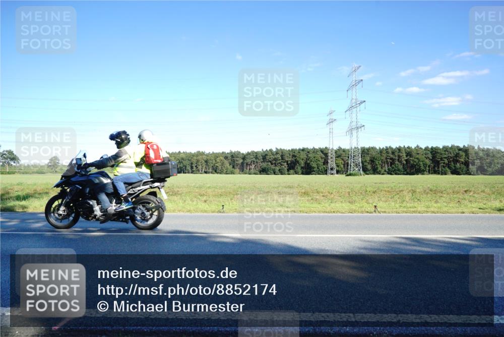 07.09.2025 - 19. Norderstedt Triathlon Michael Burmester http://msf.ph/oto/8852174 07.09.2025 15:50:06 Radfahren 1068, 1424 meine-sportfotos.de