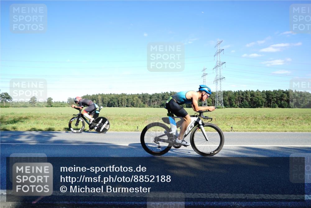 07.09.2025 - 19. Norderstedt Triathlon Michael Burmester http://msf.ph/oto/8852188 07.09.2025 15:50:14 Radfahren 893, 894, 1526, 1626 meine-sportfotos.de