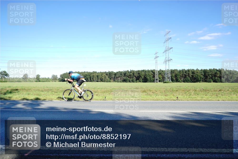 07.09.2025 - 19. Norderstedt Triathlon Michael Burmester http://msf.ph/oto/8852197 07.09.2025 15:50:18 Radfahren 380, 397, 893, 894, 1526, 1626 meine-sportfotos.de