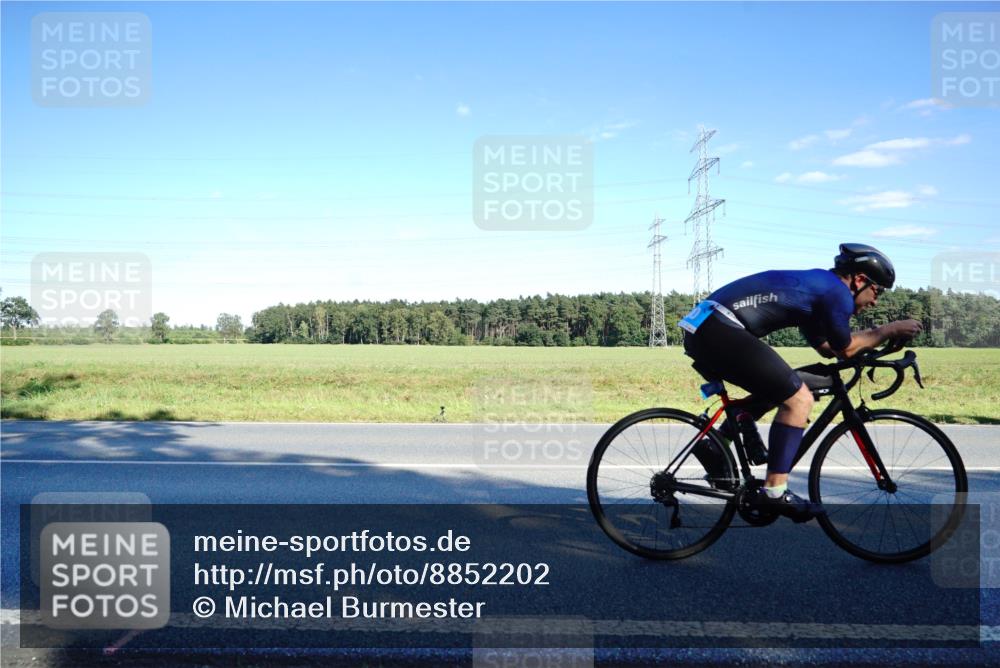 07.09.2025 - 19. Norderstedt Triathlon Michael Burmester http://msf.ph/oto/8852202 07.09.2025 15:50:19 Radfahren 380, 397, 541, 885, 894, 1526 meine-sportfotos.de