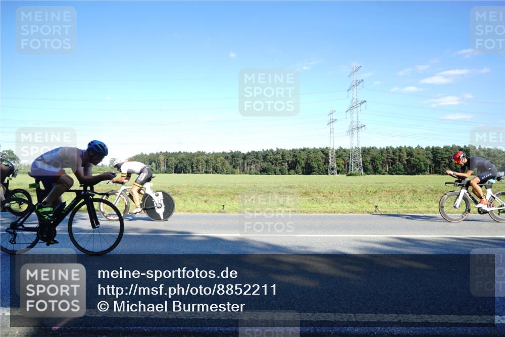 07.09.2025 - 19. Norderstedt Triathlon Michael Burmester http://msf.ph/oto/8852211 07.09.2025 15:50:23 Radfahren 371, 380, 397, 506, 513, 541, 885, 909, 1059, 1572, 1594 meine-sportfotos.de