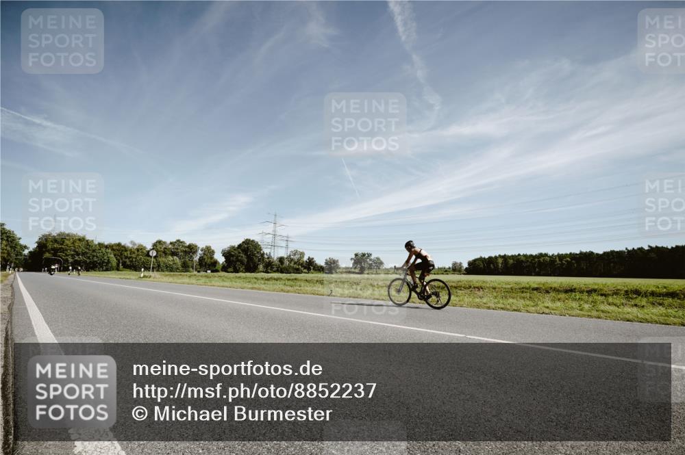 07.09.2025 - 19. Norderstedt Triathlon Michael Burmester http://msf.ph/oto/8852237 07.09.2025 11:32:26 Radfahren  meine-sportfotos.de