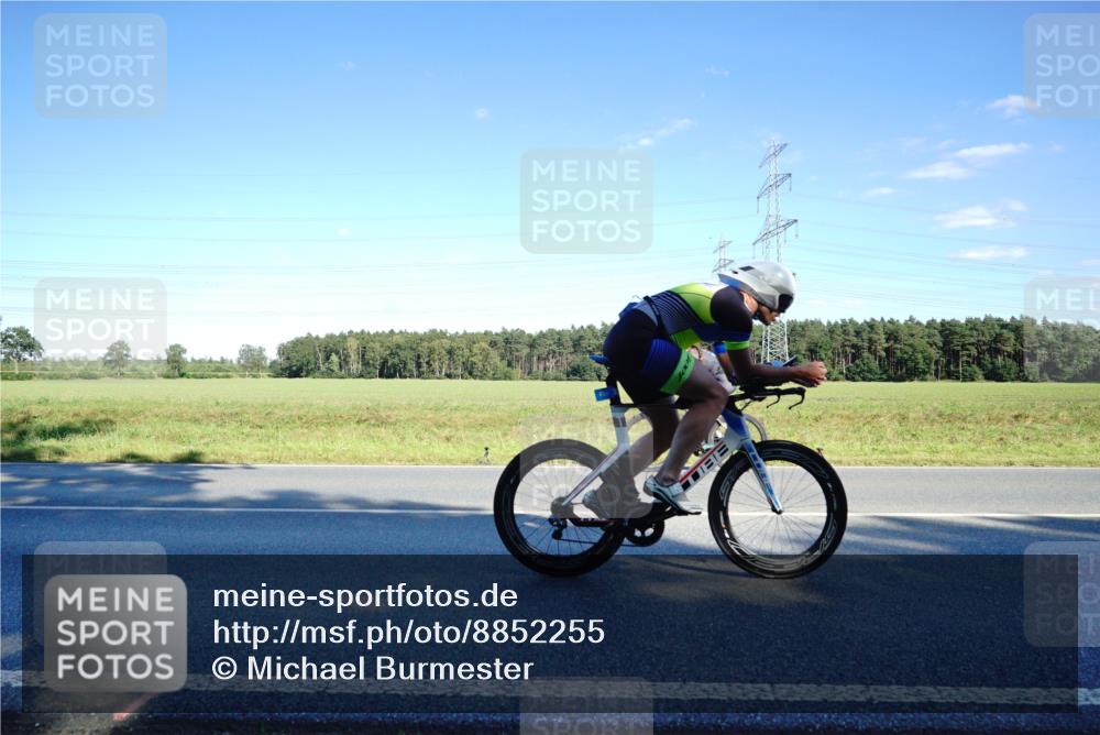 07.09.2025 - 19. Norderstedt Triathlon Michael Burmester http://msf.ph/oto/8852255 07.09.2025 15:50:49 Radfahren 416, 437, 503, 539, 1600 meine-sportfotos.de