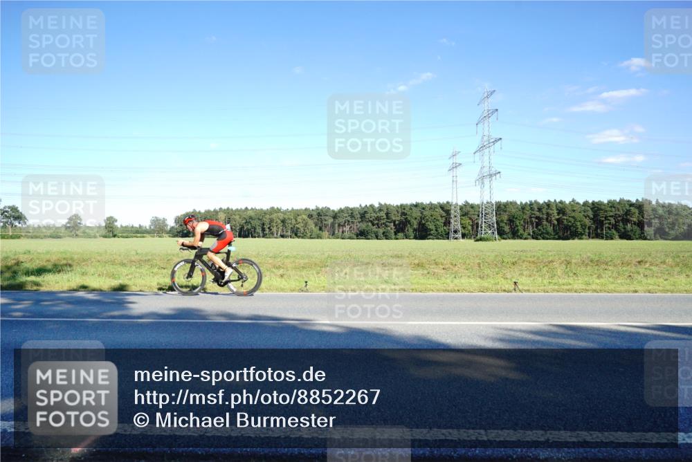 07.09.2025 - 19. Norderstedt Triathlon Michael Burmester http://msf.ph/oto/8852267 07.09.2025 15:50:57 Radfahren  meine-sportfotos.de