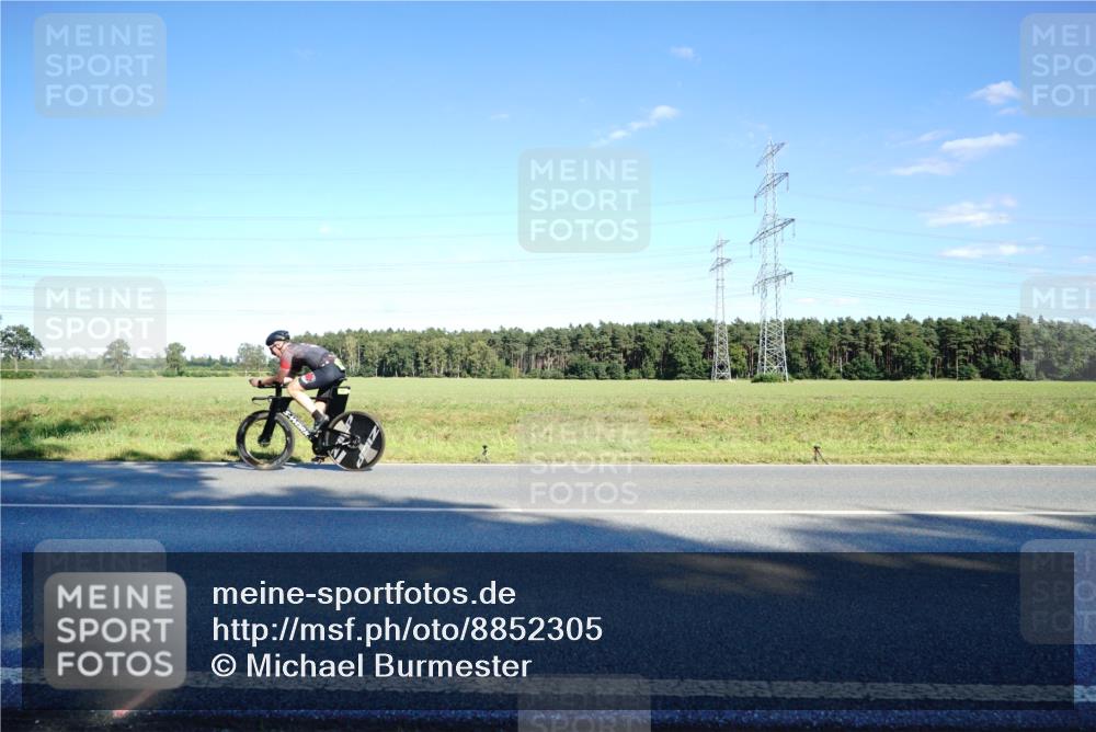 07.09.2025 - 19. Norderstedt Triathlon Michael Burmester http://msf.ph/oto/8852305 07.09.2025 15:51:20 Radfahren 523, 940, 1076, 1606 meine-sportfotos.de