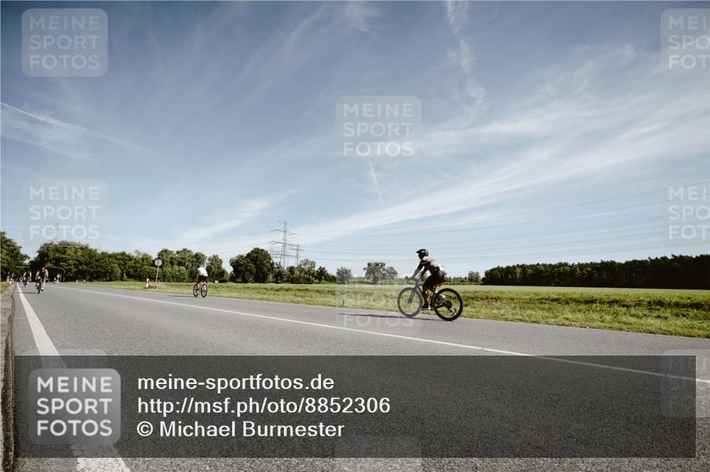 07.09.2025 - 19. Norderstedt Triathlon Michael Burmester http://msf.ph/oto/8852306 07.09.2025 11:33:20 Radfahren 773 meine-sportfotos.de