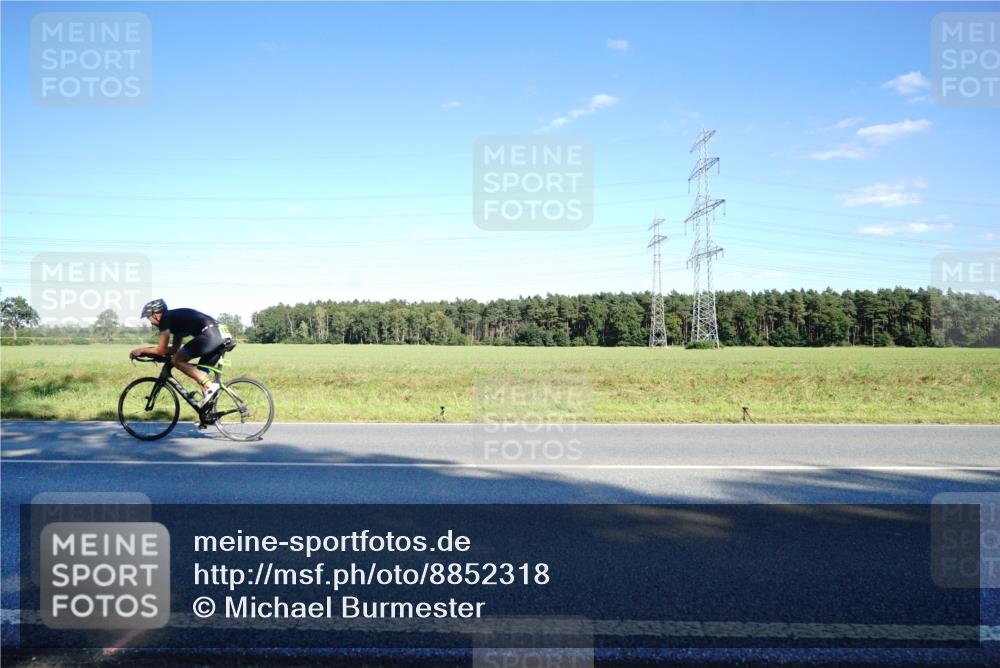 07.09.2025 - 19. Norderstedt Triathlon Michael Burmester http://msf.ph/oto/8852318 07.09.2025 15:51:26 Radfahren 523, 540, 1067, 1509, 1571 meine-sportfotos.de