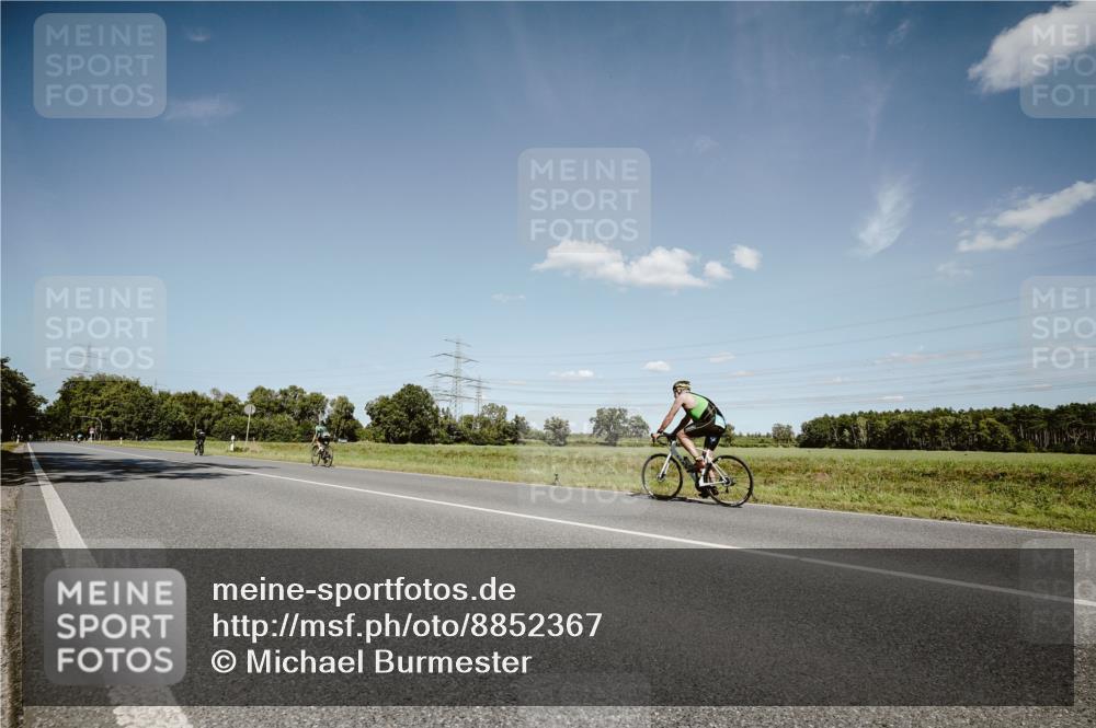 07.09.2025 - 19. Norderstedt Triathlon Michael Burmester http://msf.ph/oto/8852367 07.09.2025 14:34:34 Radfahren 477 meine-sportfotos.de