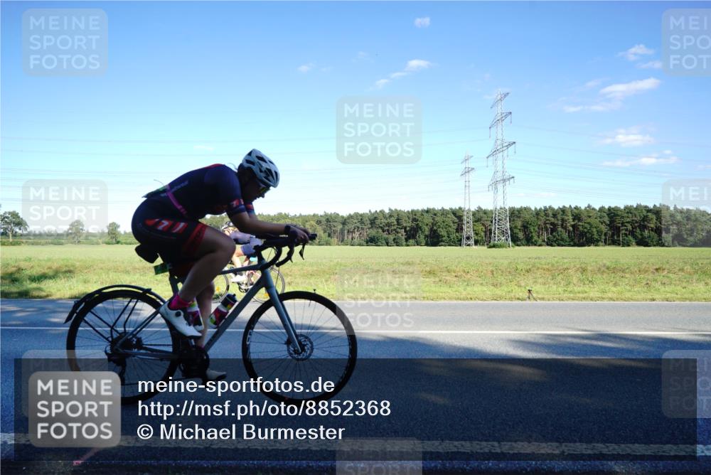 07.09.2025 - 19. Norderstedt Triathlon Michael Burmester http://msf.ph/oto/8852368 07.09.2025 15:51:54 Radfahren 408, 1074 meine-sportfotos.de