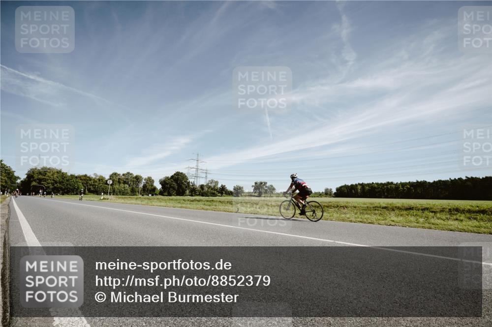 07.09.2025 - 19. Norderstedt Triathlon Michael Burmester http://msf.ph/oto/8852379 07.09.2025 11:34:10 Radfahren  meine-sportfotos.de