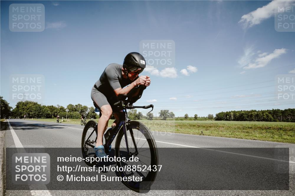 07.09.2025 - 19. Norderstedt Triathlon Michael Burmester http://msf.ph/oto/8852437 07.09.2025 14:35:18 Radfahren 394, 988 meine-sportfotos.de