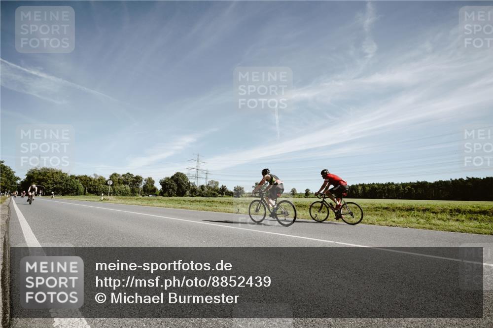 07.09.2025 - 19. Norderstedt Triathlon Michael Burmester http://msf.ph/oto/8852439 07.09.2025 11:34:55 Radfahren 1207, 1288 meine-sportfotos.de