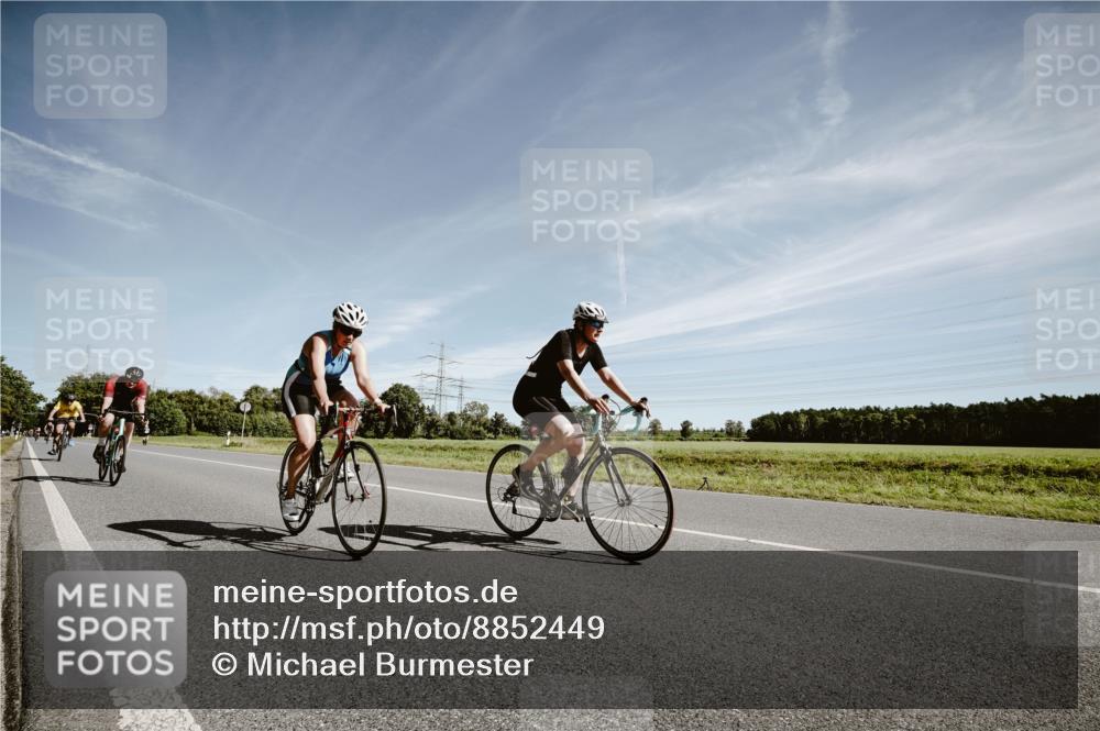 07.09.2025 - 19. Norderstedt Triathlon Michael Burmester http://msf.ph/oto/8852449 07.09.2025 11:35:03 Radfahren 155, 228, 280, 793, 1244 meine-sportfotos.de