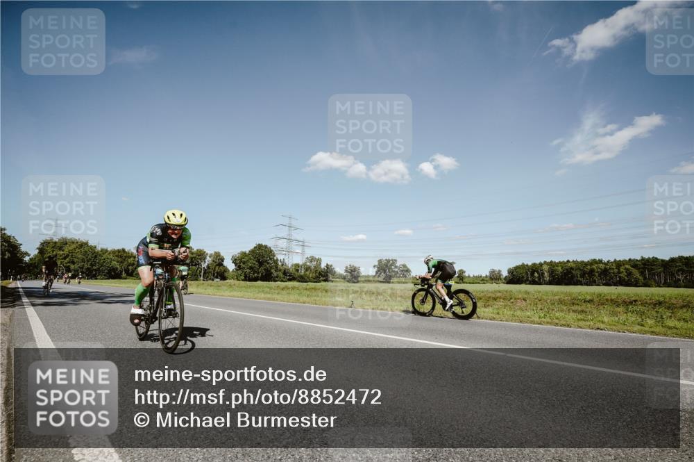 07.09.2025 - 19. Norderstedt Triathlon Michael Burmester http://msf.ph/oto/8852472 07.09.2025 14:35:34 Radfahren 374, 1480 meine-sportfotos.de