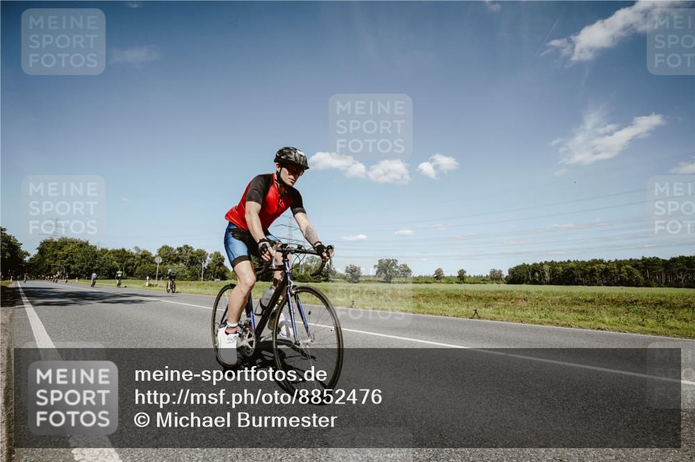 07.09.2025 - 19. Norderstedt Triathlon Michael Burmester http://msf.ph/oto/8852476 07.09.2025 14:35:36 Radfahren 374, 1480 meine-sportfotos.de