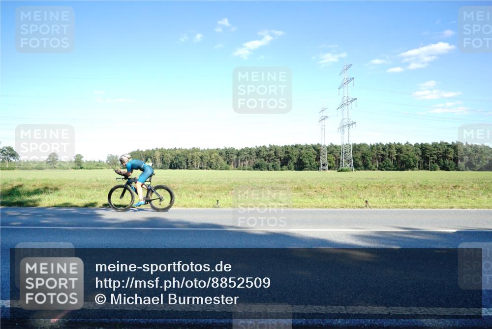 07.09.2025 - 19. Norderstedt Triathlon Michael Burmester http://msf.ph/oto/8852509 07.09.2025 15:53:03 Radfahren 396, 870, 929, 1063, 1409, 1435, 1452, 1614 meine-sportfotos.de