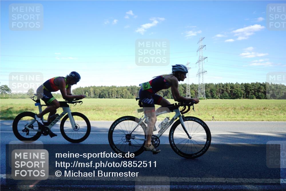 07.09.2025 - 19. Norderstedt Triathlon Michael Burmester http://msf.ph/oto/8852511 07.09.2025 15:53:04 Radfahren 396, 870, 929, 1063, 1095, 1409, 1435, 1452, 1614 meine-sportfotos.de
