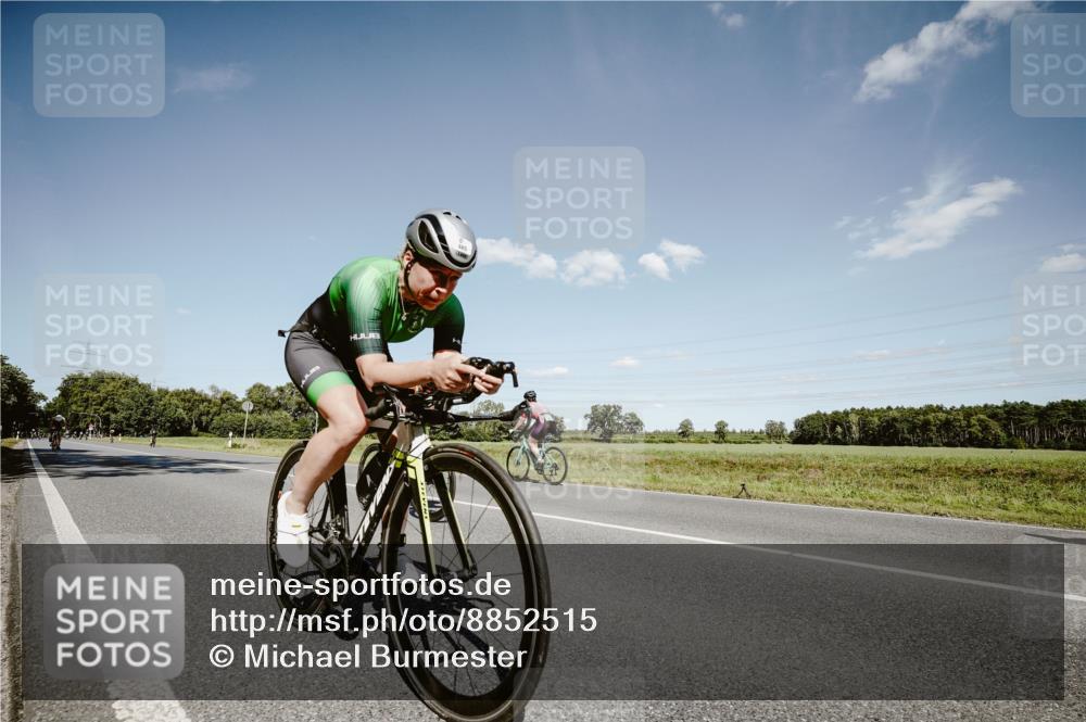 07.09.2025 - 19. Norderstedt Triathlon Michael Burmester http://msf.ph/oto/8852515 07.09.2025 14:35:56 Radfahren 465, 1017, 1500 meine-sportfotos.de