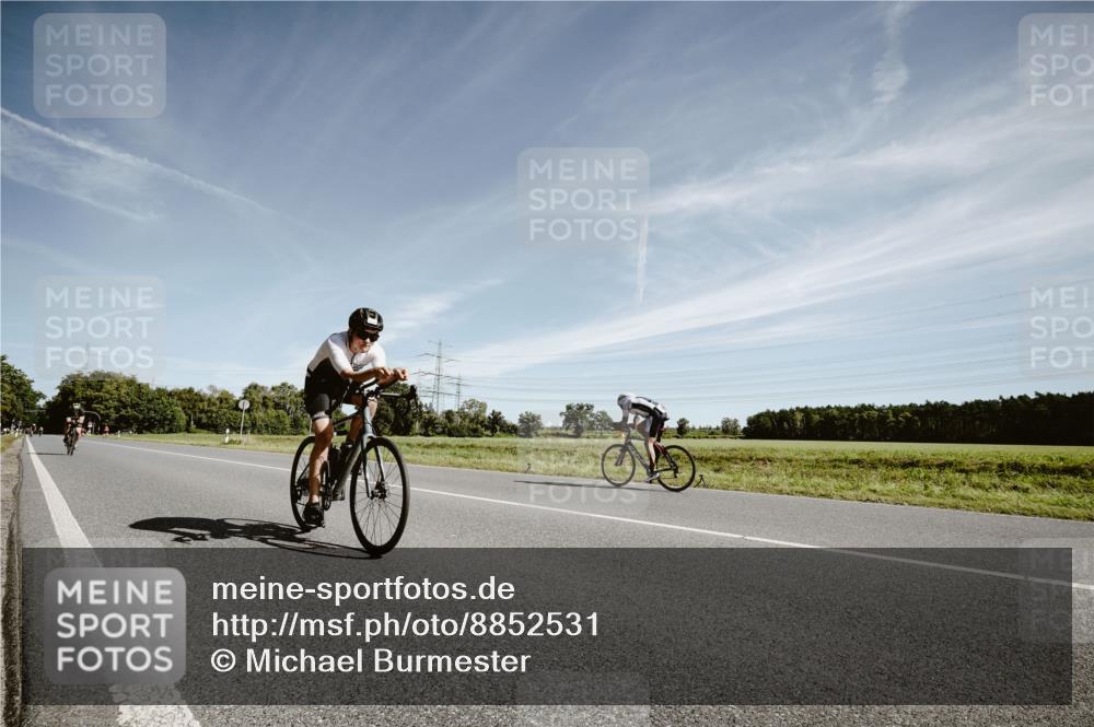 07.09.2025 - 19. Norderstedt Triathlon Michael Burmester http://msf.ph/oto/8852531 07.09.2025 11:35:57 Radfahren 1194, 1265 meine-sportfotos.de