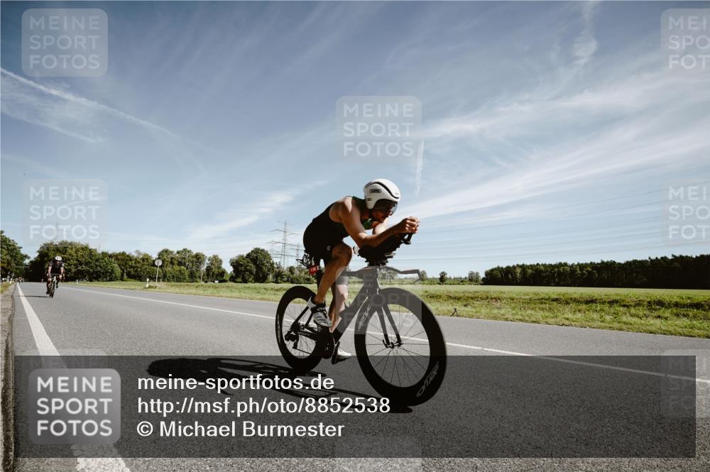 07.09.2025 - 19. Norderstedt Triathlon Michael Burmester http://msf.ph/oto/8852538 07.09.2025 11:36:07 Radfahren 253, 1383 meine-sportfotos.de