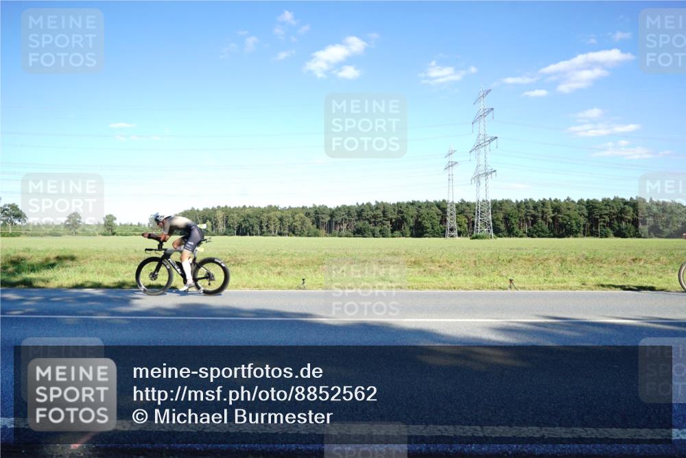 07.09.2025 - 19. Norderstedt Triathlon Michael Burmester http://msf.ph/oto/8852562 07.09.2025 15:53:41 Radfahren 519, 878, 1084, 1093, 1620 meine-sportfotos.de
