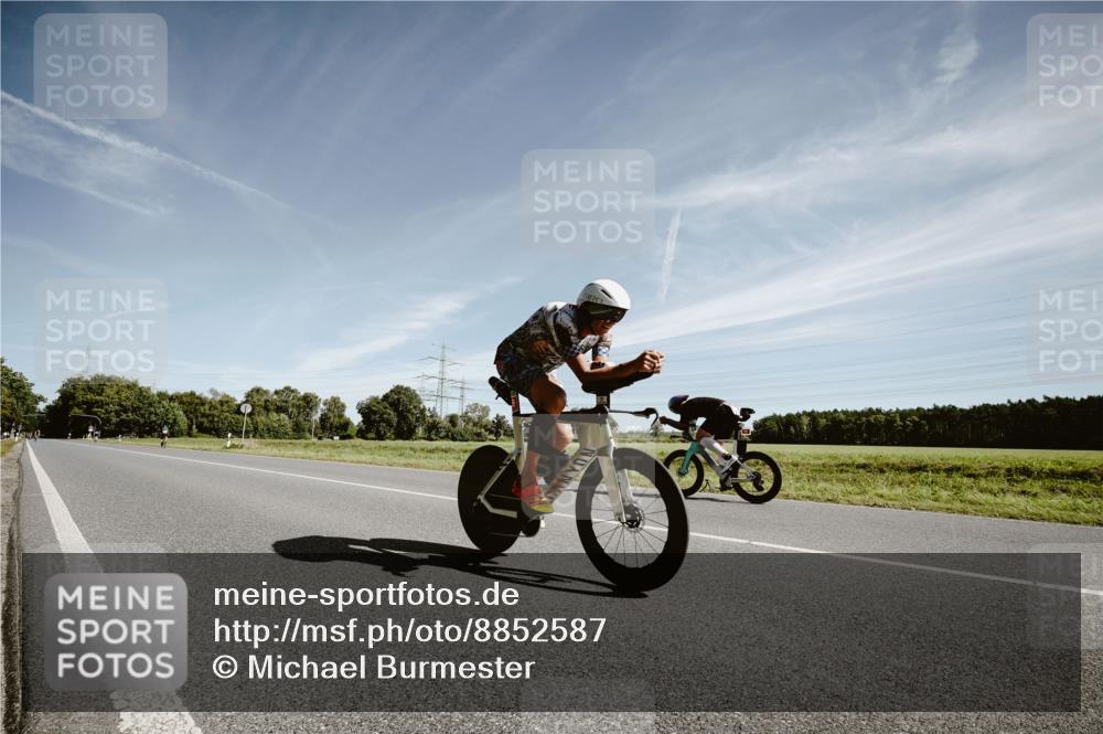 07.09.2025 - 19. Norderstedt Triathlon Michael Burmester http://msf.ph/oto/8852587 07.09.2025 11:36:44 Radfahren 299, 787 meine-sportfotos.de