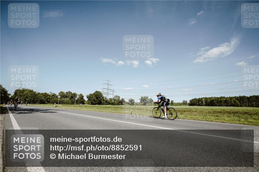 07.09.2025 - 19. Norderstedt Triathlon Michael Burmester http://msf.ph/oto/8852591 07.09.2025 14:36:47 Radfahren 1019, 1510 meine-sportfotos.de